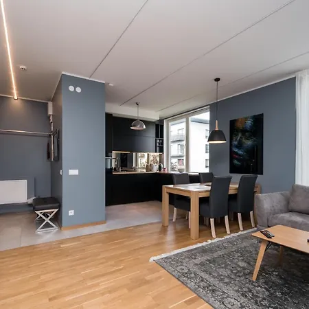 Dream - Modern Two Bedroom Family